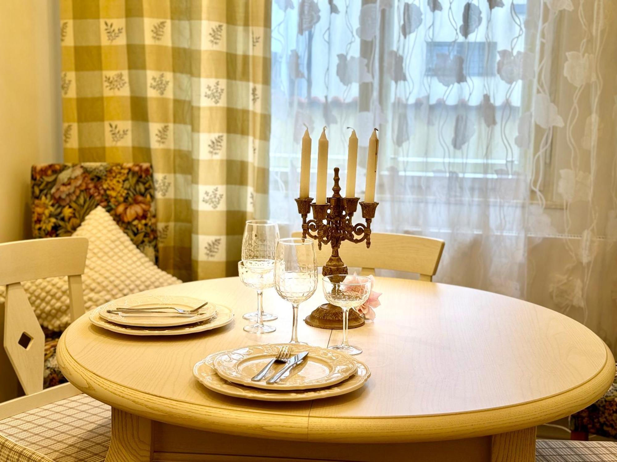 Unique Charles Bridge 2bdr Apartment. Апартаменти *