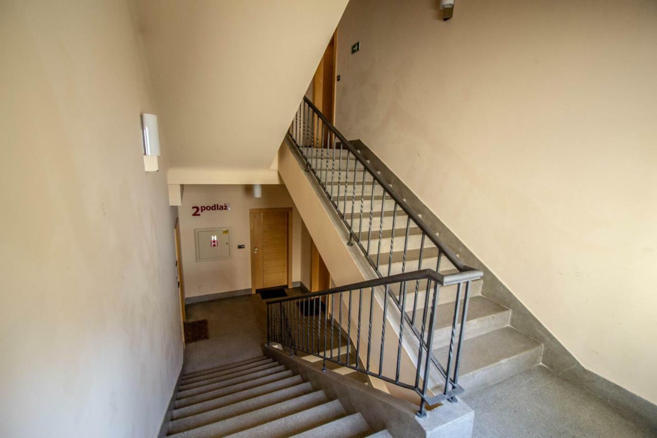 Unique Charles Bridge 2bdr Apartment. * Прага